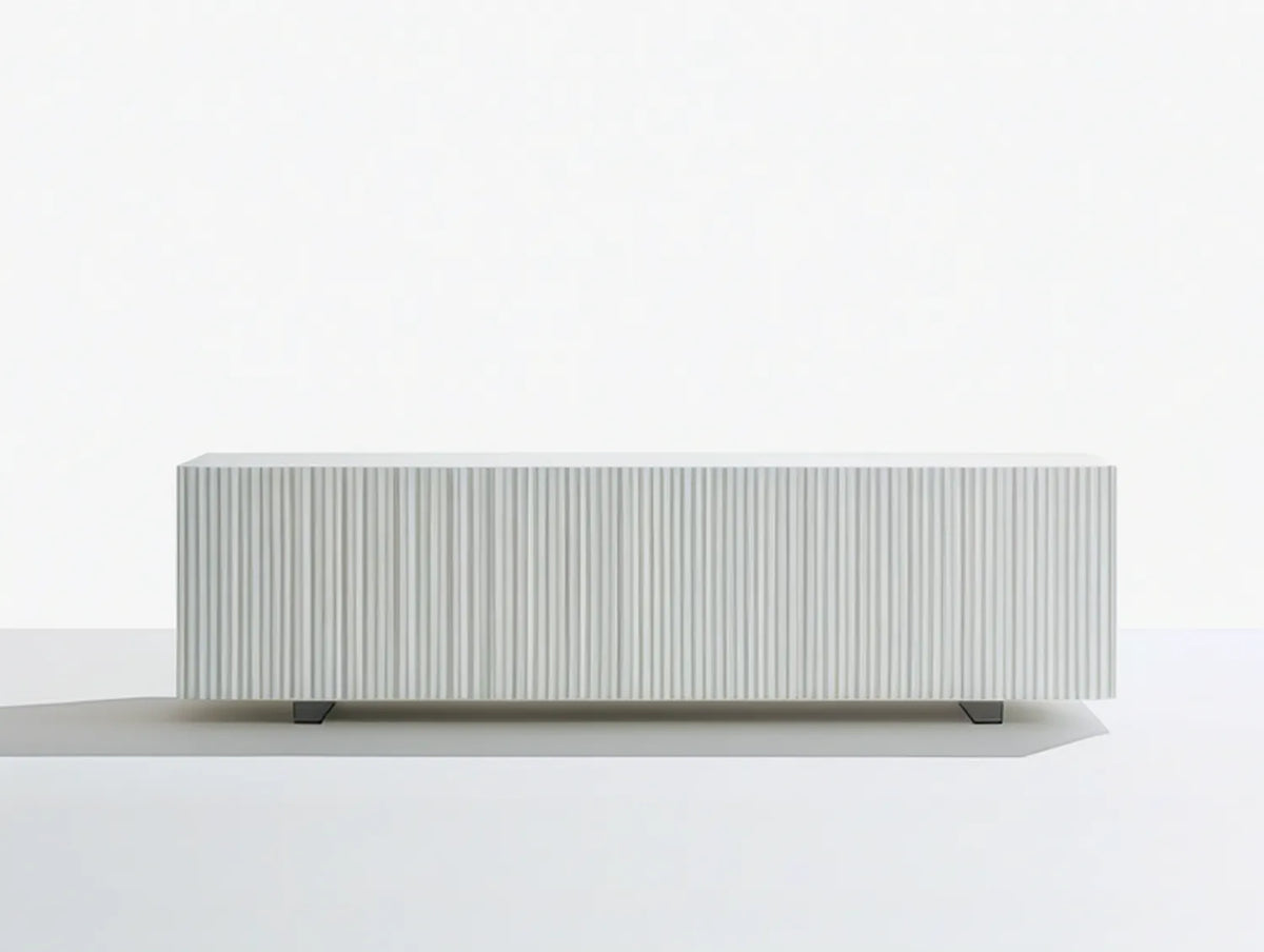 White Fluted MDF Media Console with Black Feet, 70.9 x 15.7 x 19.7 in